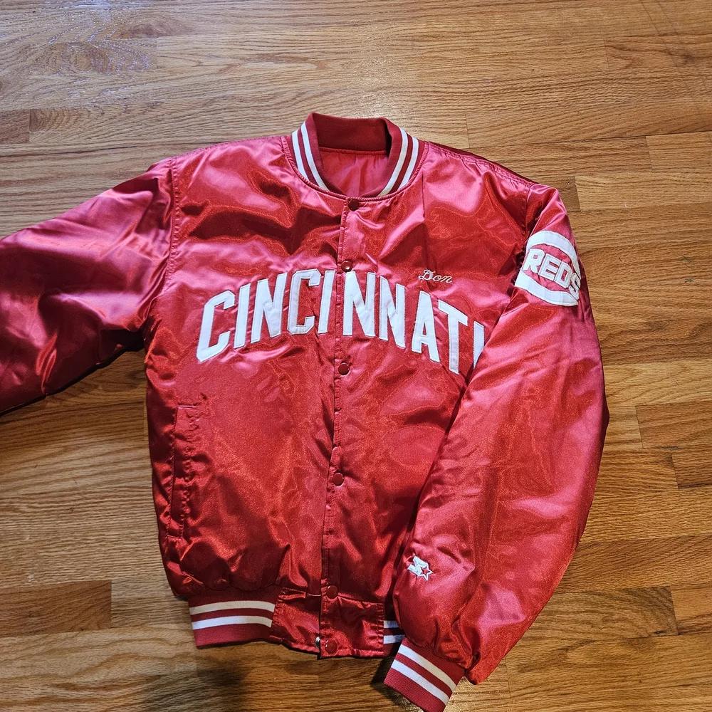 Cincinnati Reds Satin Jacket - Picture 1 of 6
